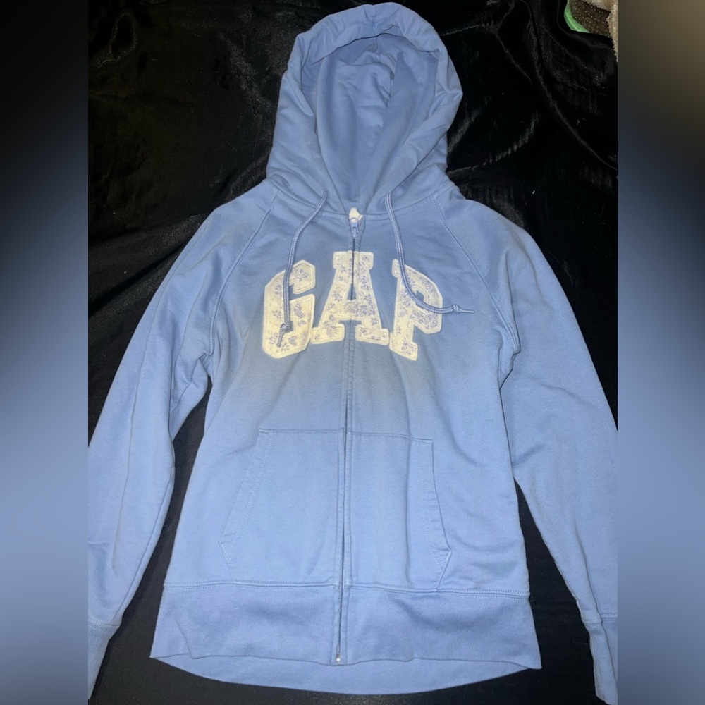 Gap hoodie
